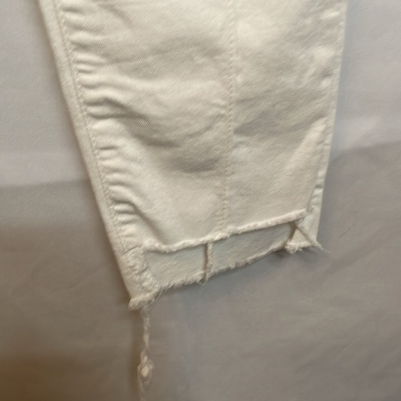 Free people white cropped jeans stretchy size 29r distressed bottom - Picture 2 of 7